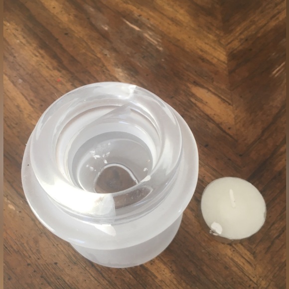 Frosted Glass Snowman Tea-light Candleholder - Picture 4 of 4